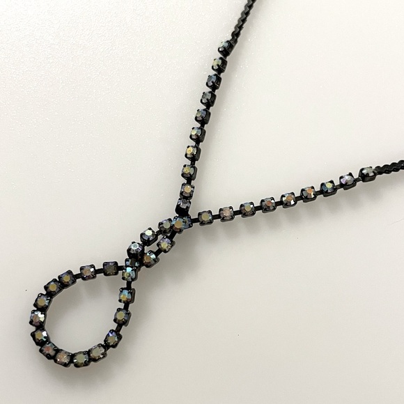 Vintage Iridescent Rhinestone Gunmetal Serpentine Chain Necklace - Picture 6 of 16